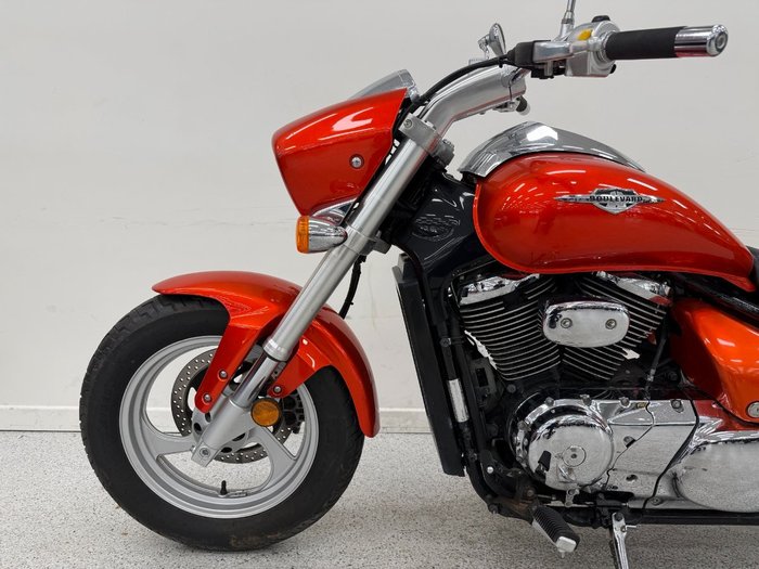 2009 Suzuki VZ800 (BOULEVARD M50) Orange