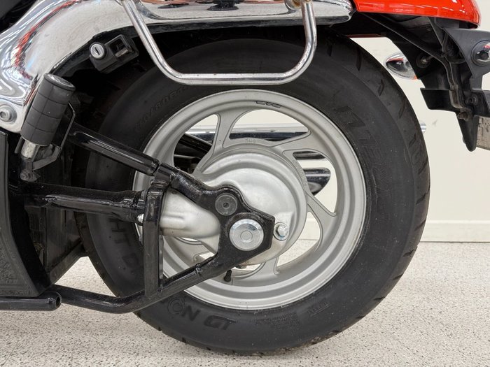 2009 Suzuki VZ800 (BOULEVARD M50) Orange