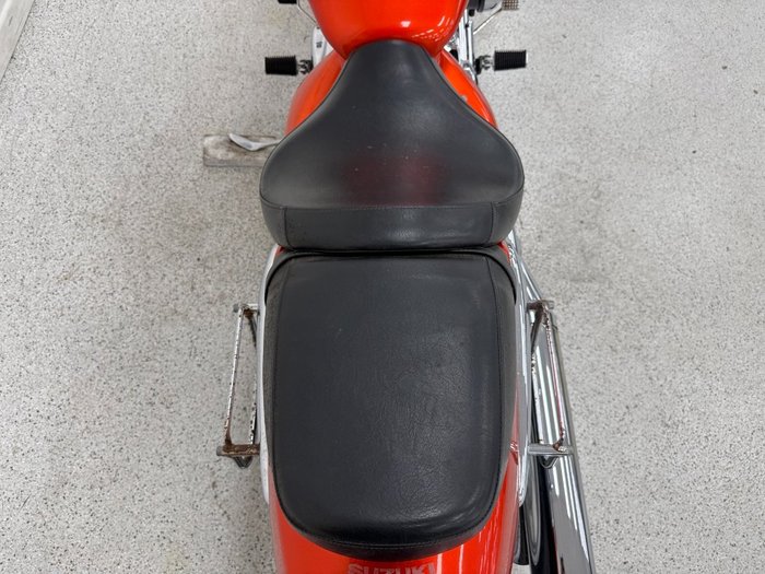 2009 Suzuki VZ800 (BOULEVARD M50) Orange