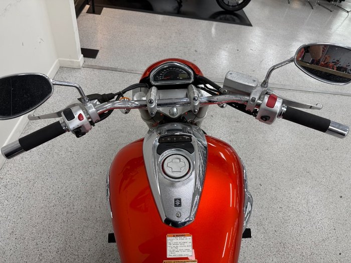 2009 Suzuki VZ800 (BOULEVARD M50) Orange