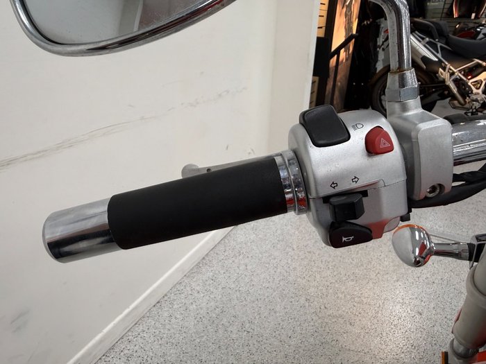 2009 Suzuki VZ800 (BOULEVARD M50) Orange