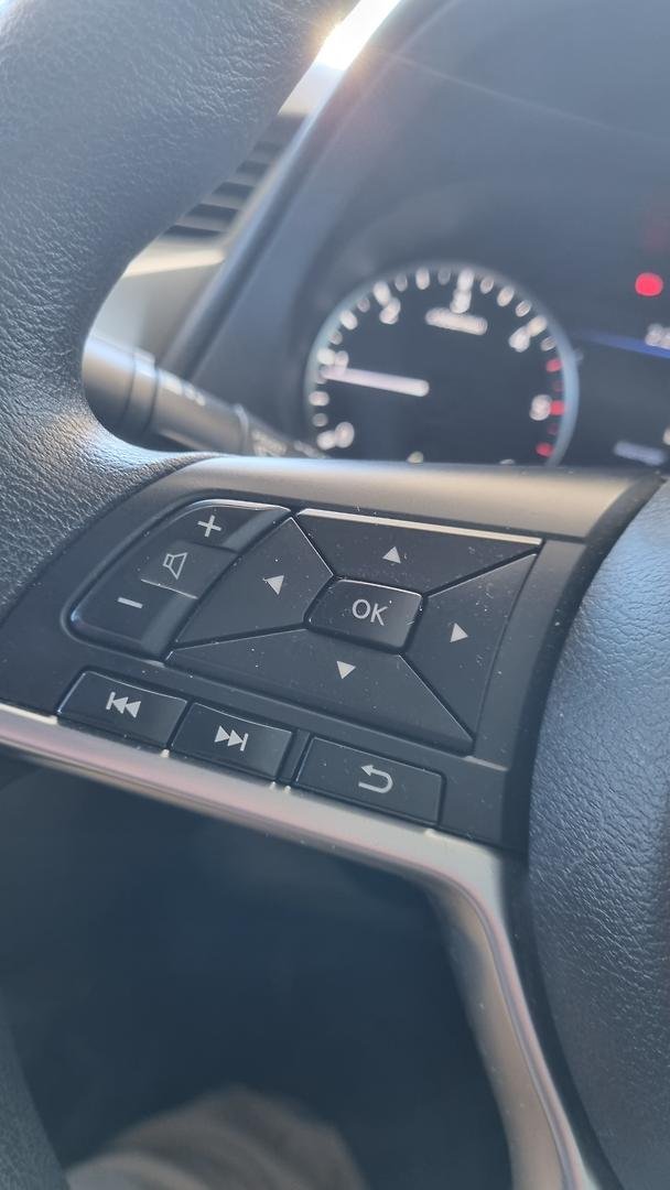 2021 Nissan Navara SL