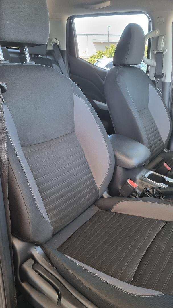 2021 Nissan Navara SL