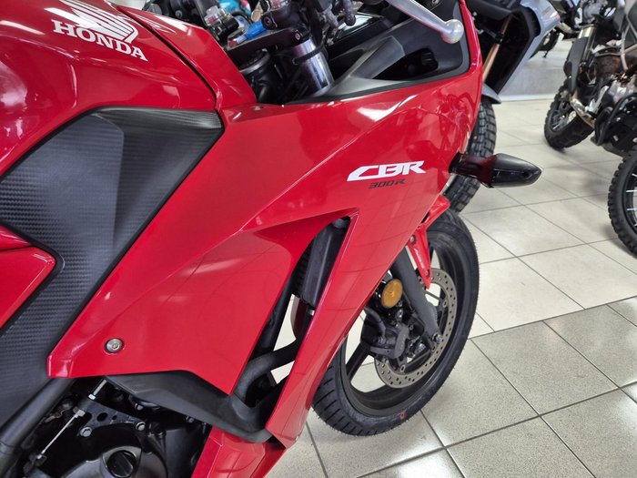 2011 Honda CBR250R ABS CBR Red