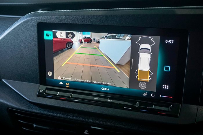 2025 Volkswagen Caddy TSI220