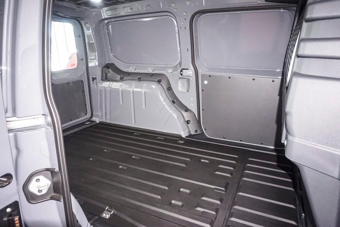 2025 Volkswagen Caddy TSI220