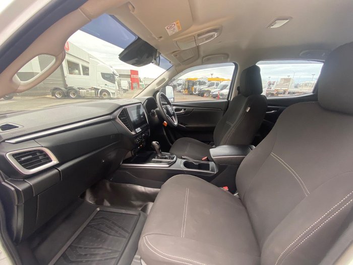 2023 Isuzu D-MAX LS-M