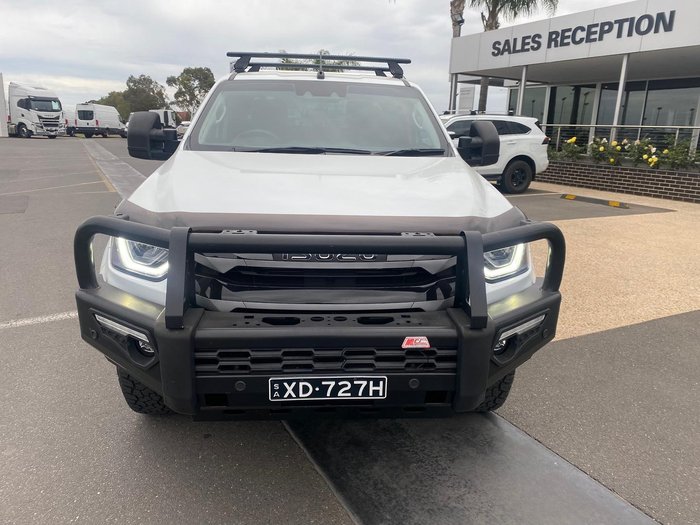 2023 Isuzu D-MAX LS-M