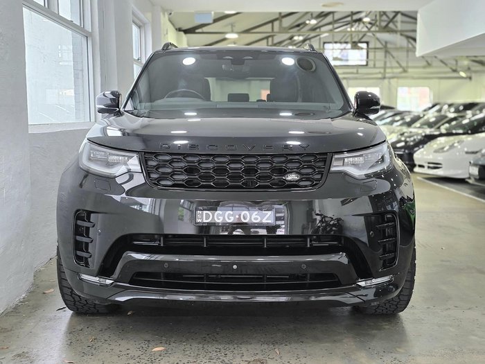 2021 Land Rover Discovery D300 R-Dynamic SE