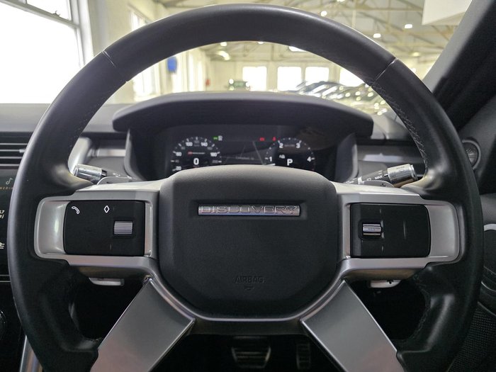 2021 Land Rover Discovery D300 R-Dynamic SE