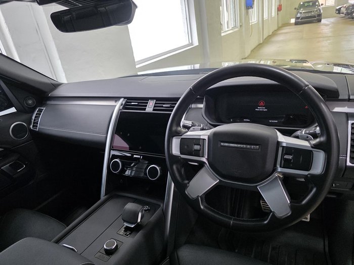 2021 Land Rover Discovery D300 R-Dynamic SE