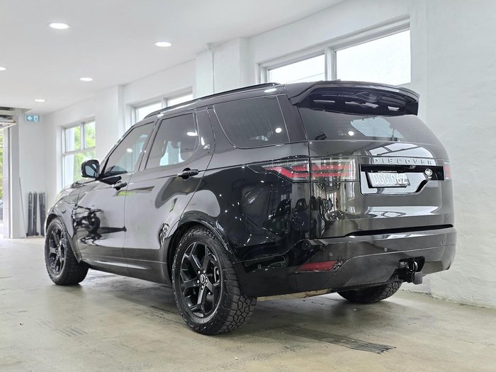 2021 Land Rover Discovery D300 R-Dynamic SE