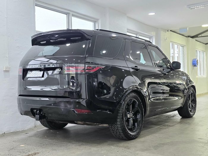 2021 Land Rover Discovery D300 R-Dynamic SE