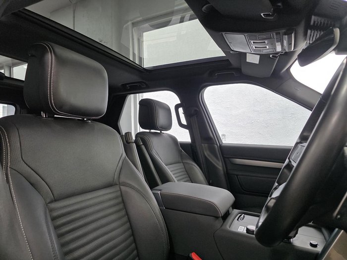 2021 Land Rover Discovery D300 R-Dynamic SE