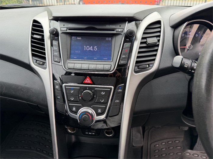 2012 HYUNDAI i30 ACTIVE