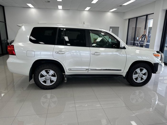 2012 Toyota Landcruiser Sahara VDJ200R MY10 4X4 Constant Glacier White