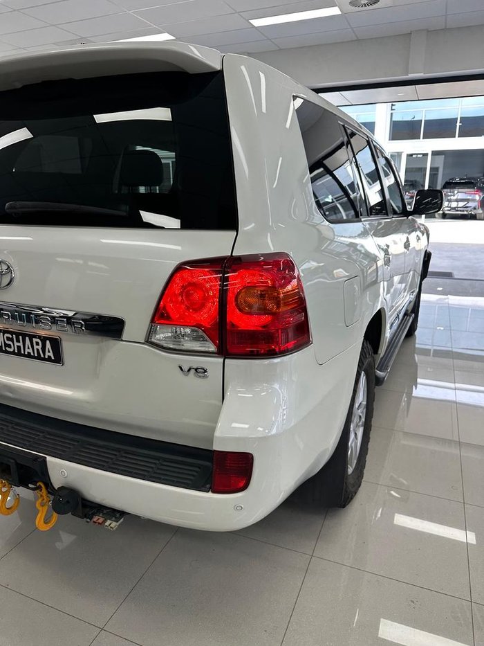2012 Toyota Landcruiser Sahara VDJ200R MY10 4X4 Constant Glacier White
