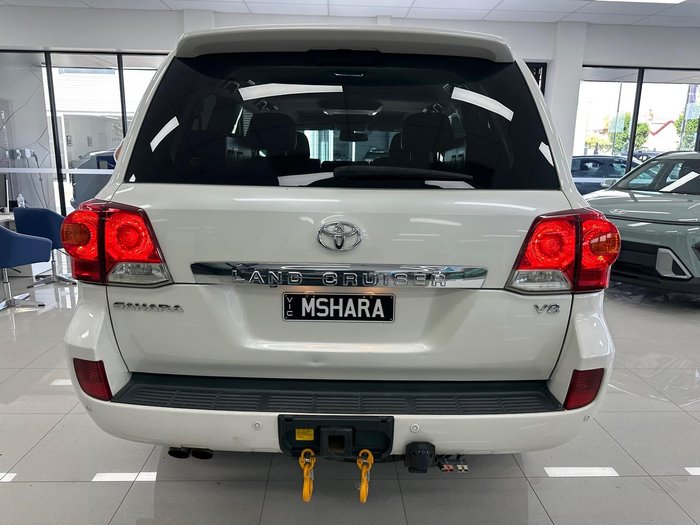 2012 Toyota Landcruiser Sahara VDJ200R MY10 4X4 Constant Glacier White