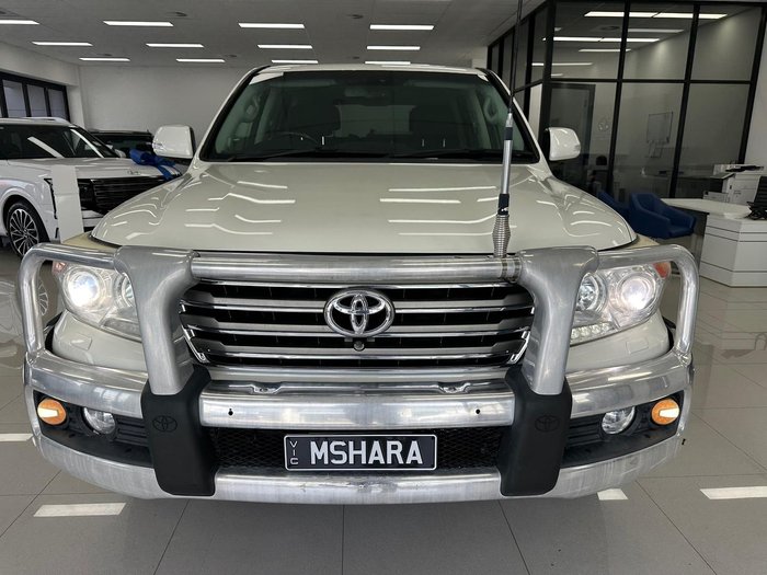 2012 Toyota Landcruiser Sahara VDJ200R MY10 4X4 Constant Glacier White