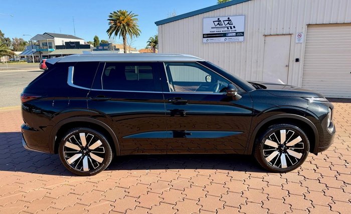 2025 Mitsubishi Outlander Exceed Tourer
