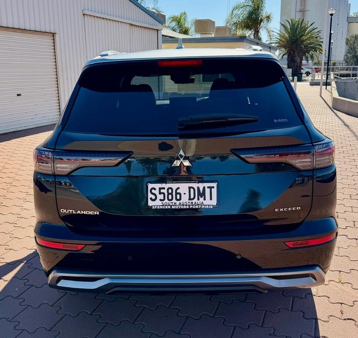 2025 Mitsubishi Outlander Exceed Tourer