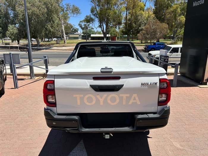 2025 Toyota Hilux SR5 48V GUN126R 4X4 Dual Range Glacier White