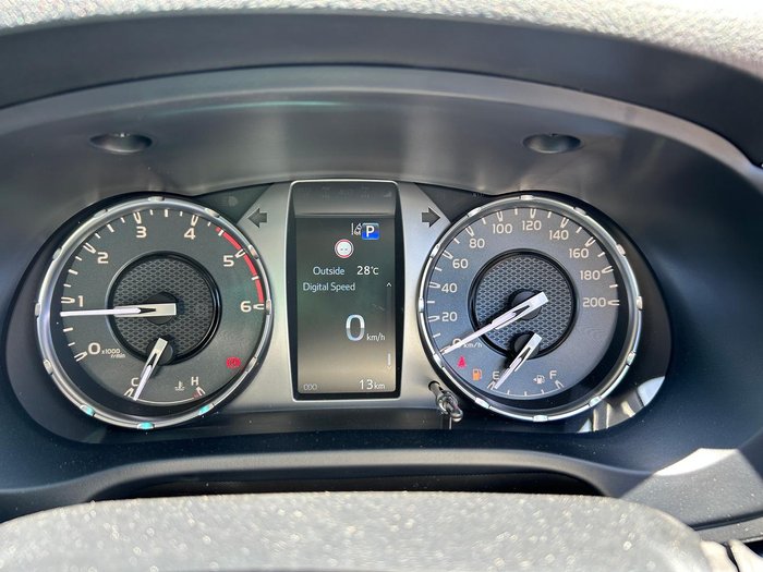 2025 Toyota Hilux SR5 48V GUN126R 4X4 Dual Range Glacier White