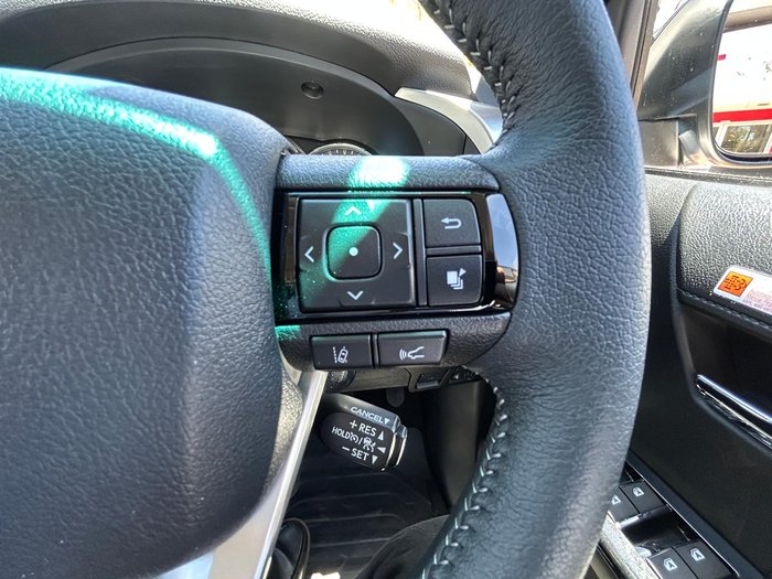 2025 Toyota Hilux SR5 48V GUN126R 4X4 Dual Range Glacier White