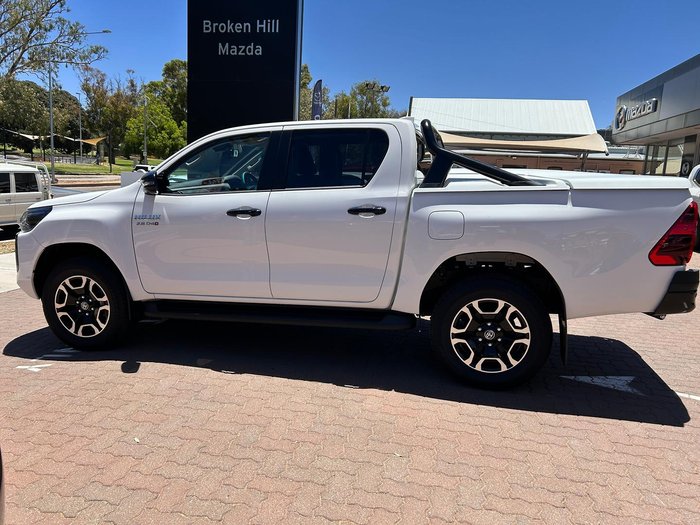 2025 Toyota Hilux SR5 48V GUN126R 4X4 Dual Range Glacier White