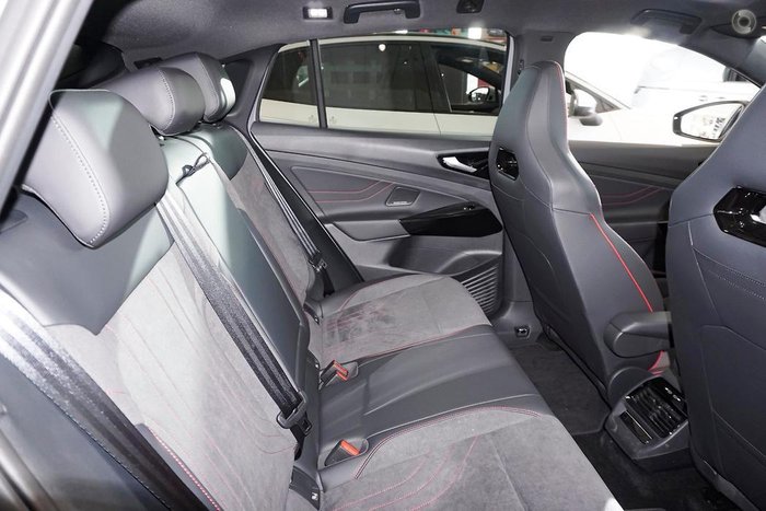 2025 Volkswagen ID.5 GTX