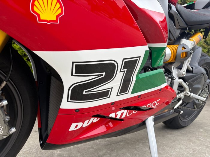 2024 DUCATI PANIGALE V2 BAYLISS 20TH ANNIV Red