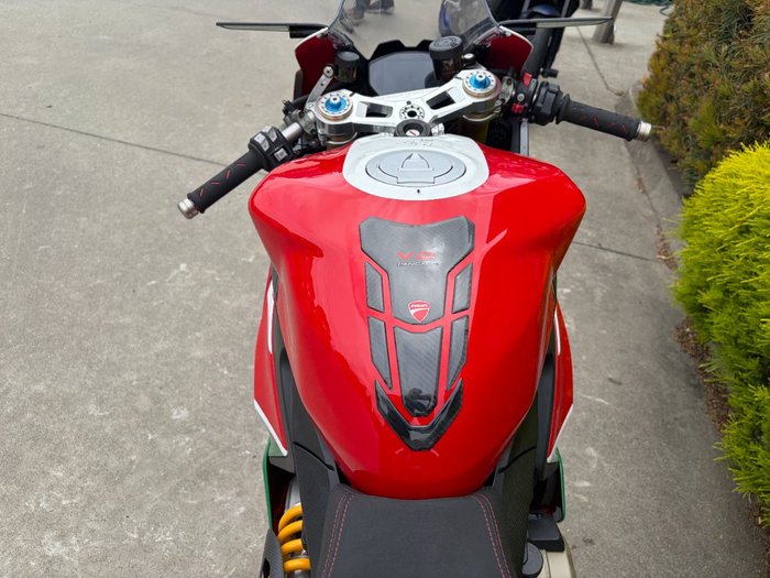 2024 DUCATI PANIGALE V2 BAYLISS 20TH ANNIV Red