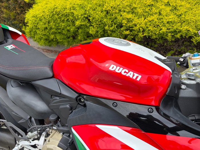 2024 DUCATI PANIGALE V2 BAYLISS 20TH ANNIV Red