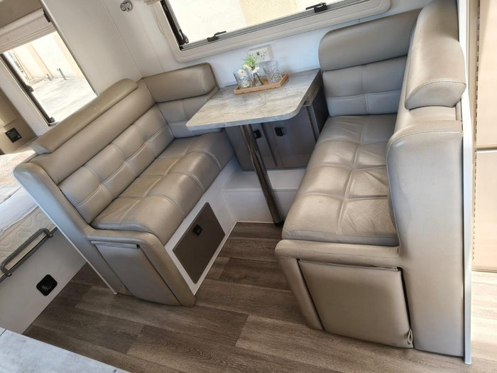 2020 JB Caravans Scorpion Sting 20'6 Rd Cafe