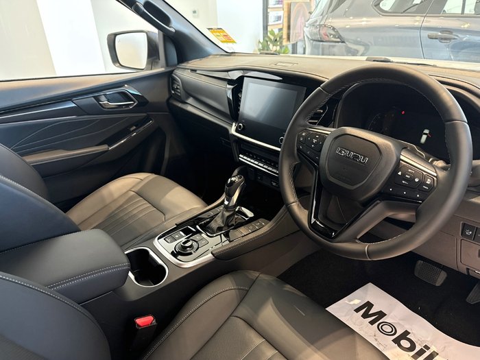 2025 Isuzu MU-X LS-T