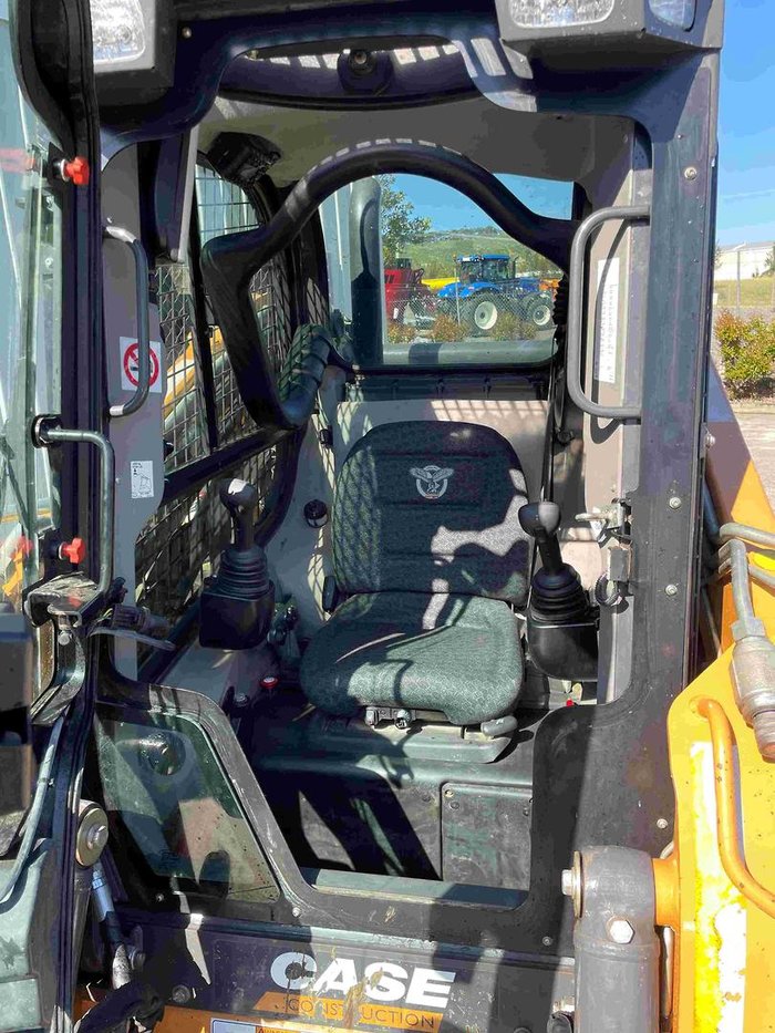 2023 CASE CONSTRUCTION Tv450b Loader YELLOW