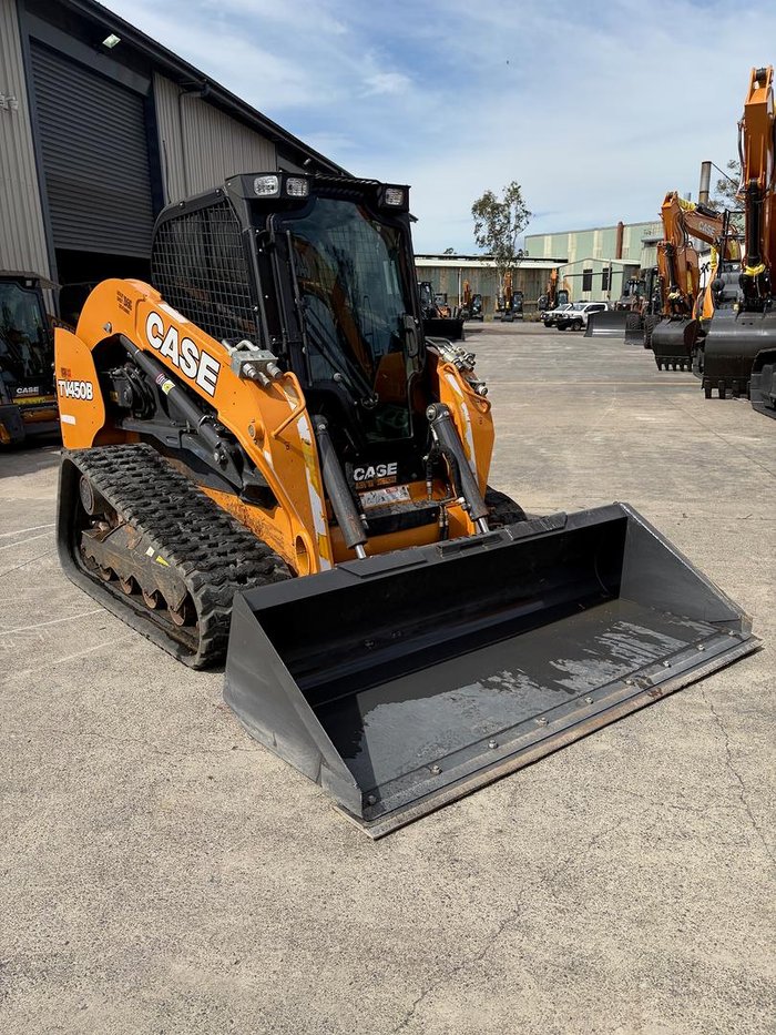 2023 CASE Tv450b