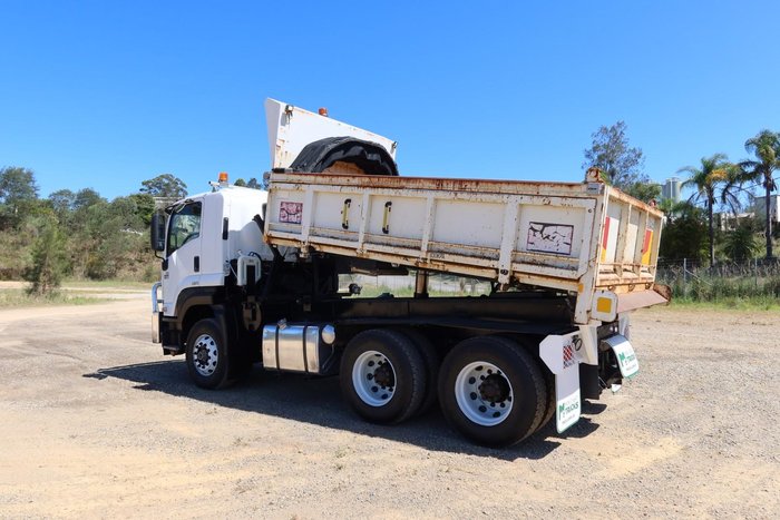 2011 Isuzu F Series FXZ 1500