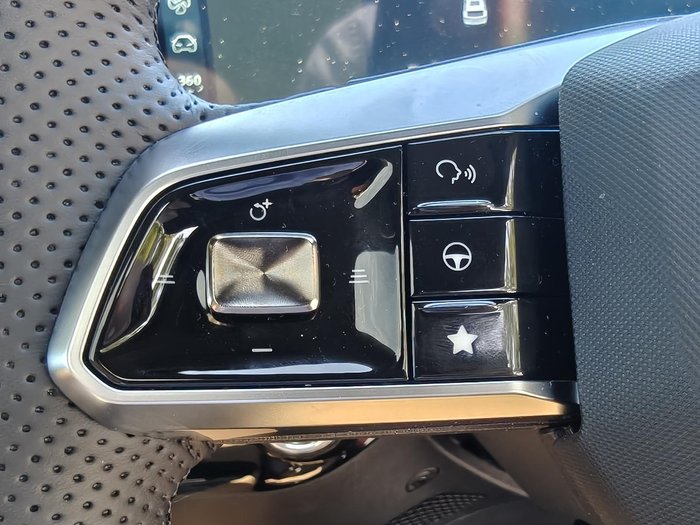 2025 MG HS Super Hybrid Essence