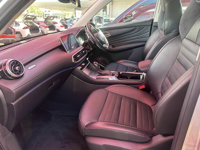 2022 MG HS Essence X