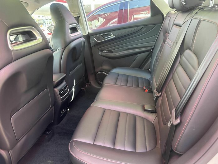 2022 MG HS Essence X