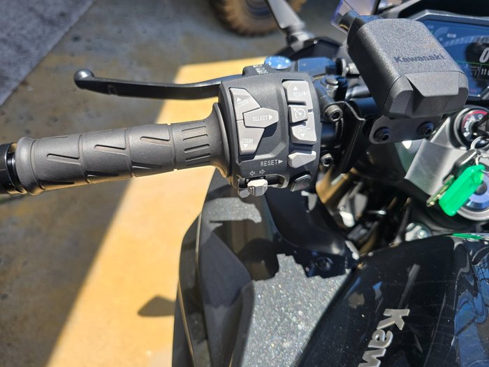 2025 Kawasaki 2025 NINJA 1100SX Black