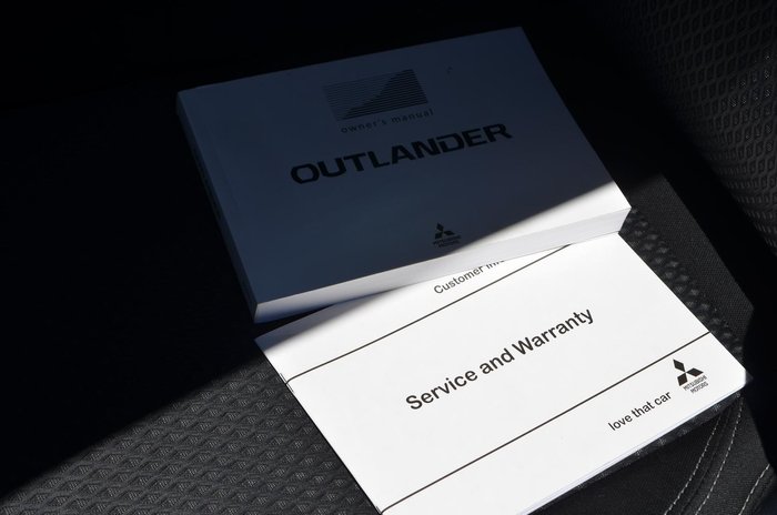 2018 Mitsubishi Outlander ES