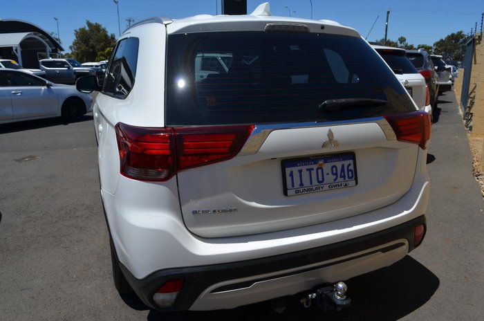 2018 Mitsubishi Outlander ES