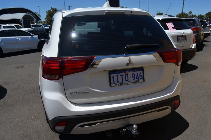 2018 Mitsubishi Outlander ES