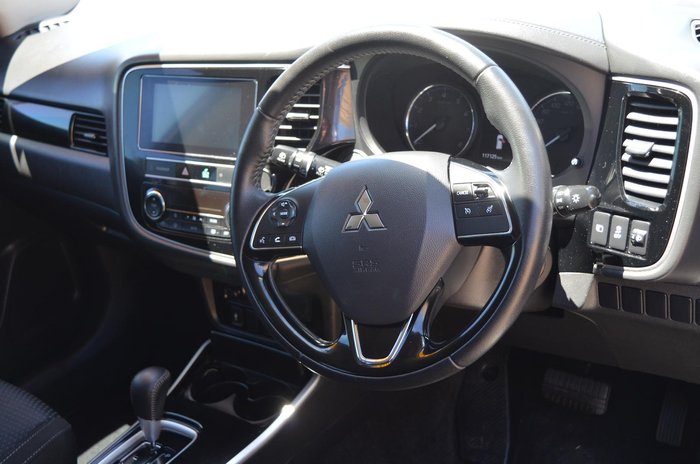 2018 Mitsubishi Outlander ES