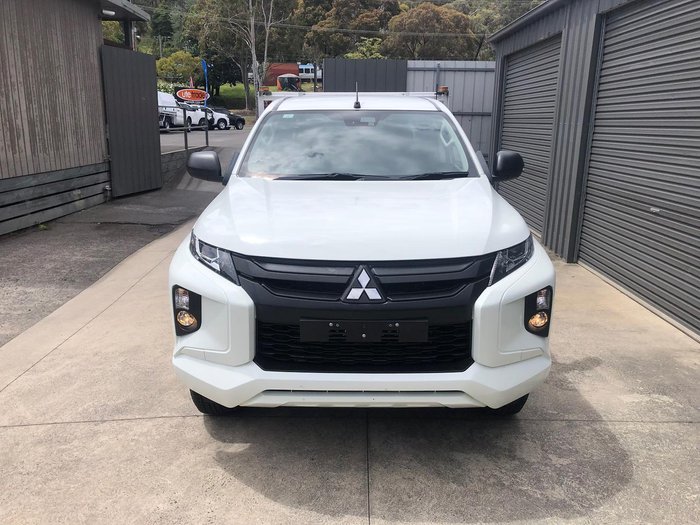 2022 Mitsubishi Triton GLX MR MY22 4x2 White