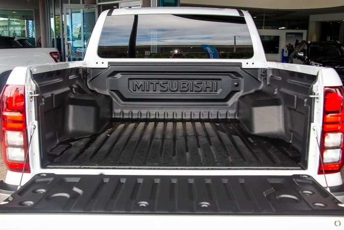 2025 Mitsubishi Triton GLS