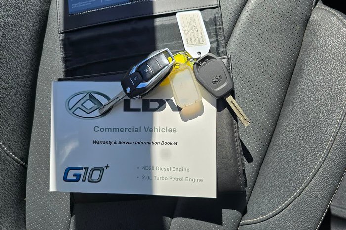 2022 LDV G10 LIFT DOOR