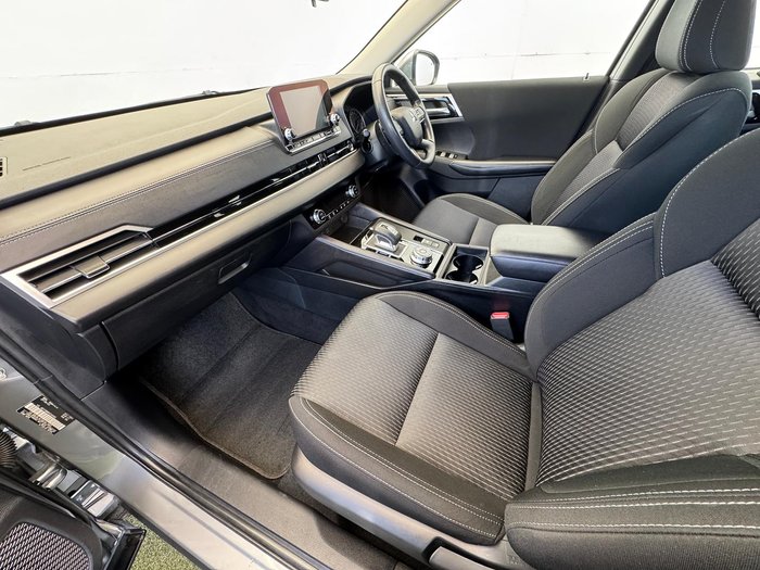 2023 Mitsubishi Outlander ES